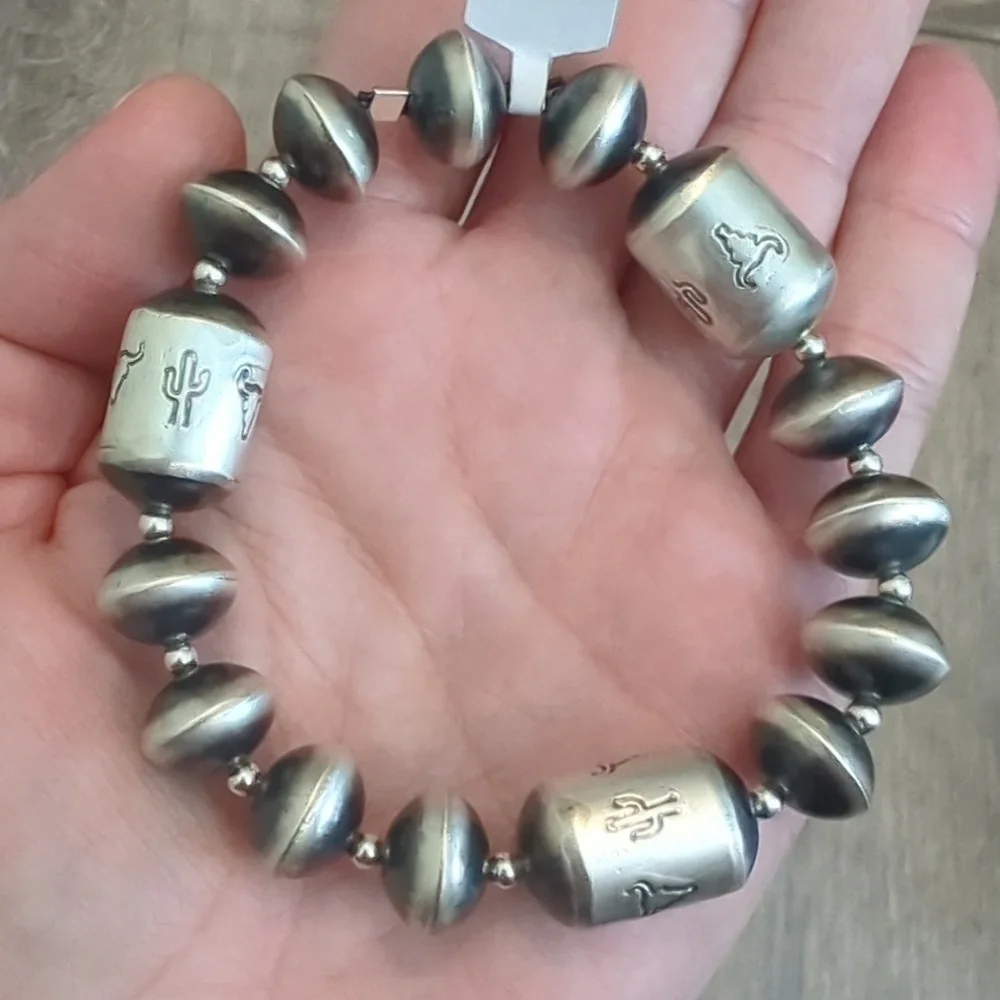 Navajo Pearl Saucer Sterling Silver Handmade Bracelet NWT - Picture 9 of 13